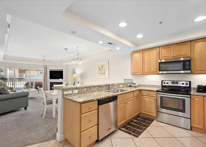 Beautiful 3 Bedroom Sunset With Outdoor Pool! Ocean City